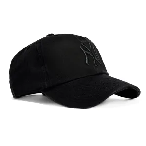 47 Brand New York Yankees Cleanup Adjustable Hat - Black. Black