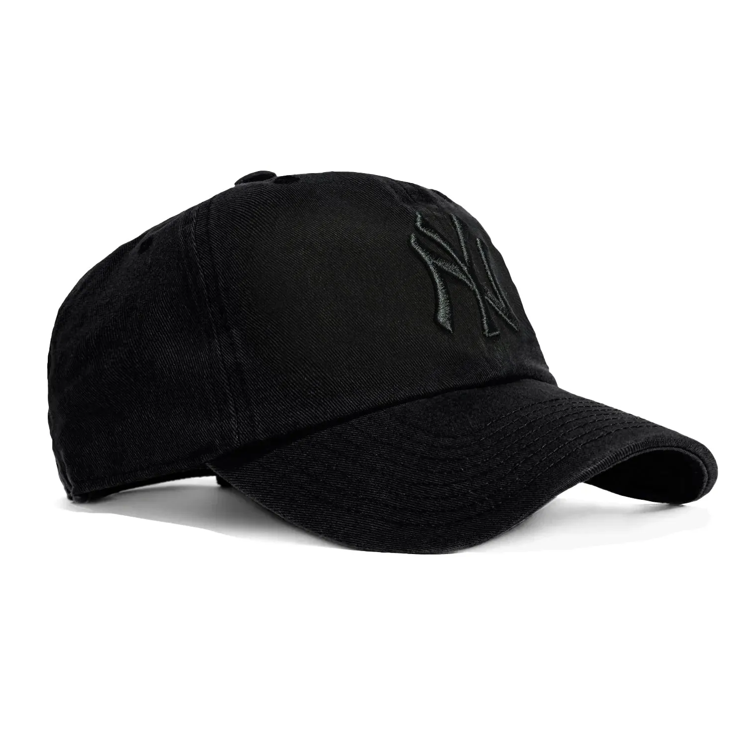 47 Brand New York Yankees Cleanup Adjustable Hat - Black. Black