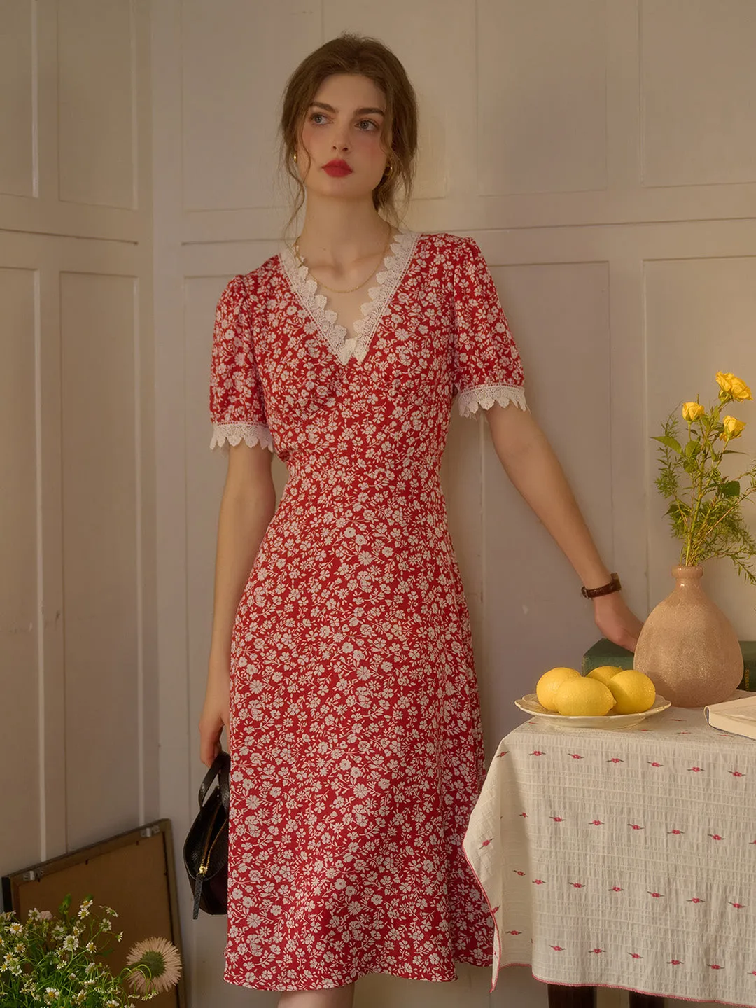 Amelia V-Neck Lace Floral Dress