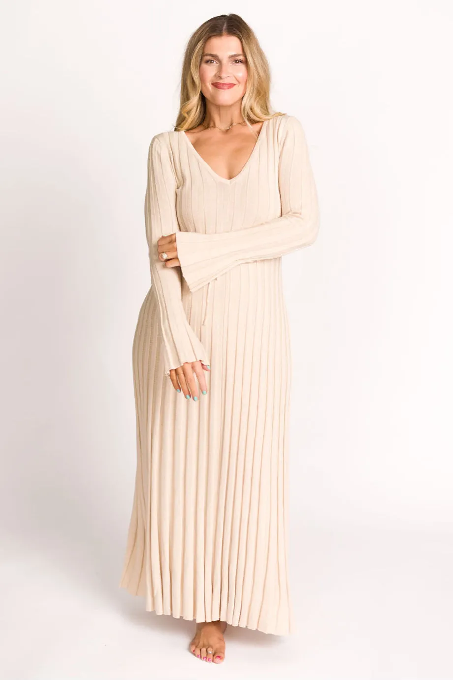 Hadley Long Sleeve V-Neck Knit Maxi Dress in Cream Taupe