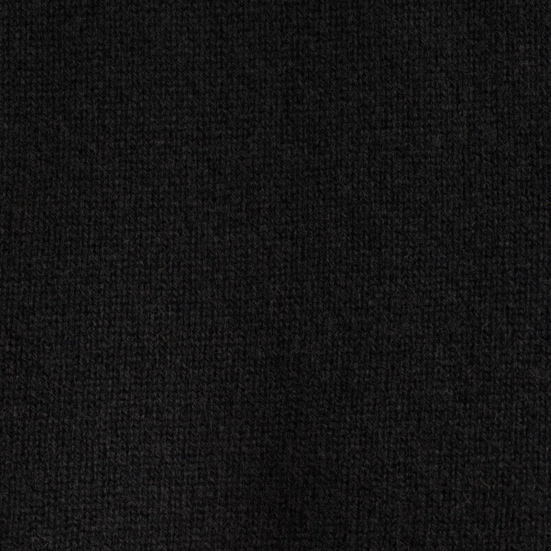 Recycled Cashmere Raglan Crew - Black